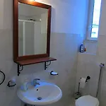 Palazzo Santa Rosalia 3* موديكا