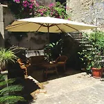 Palazzo Santa Rosalia فندق مبيت وإفطار موديكا