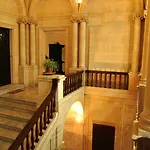 Palazzo Santa Rosalia 3* موديكا